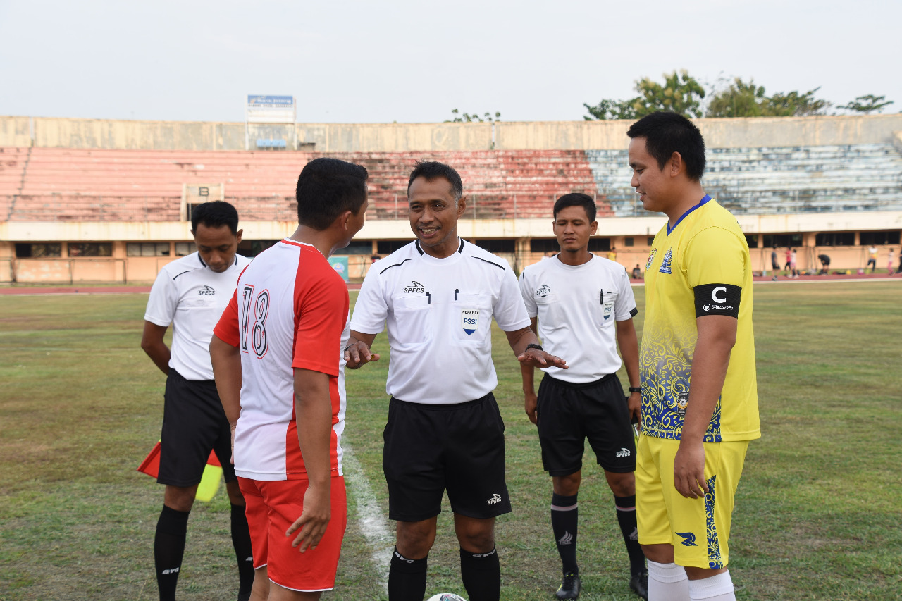 Pertandingan Eksibisi PS. Pemkab Kendal Vs Ps. Korem 073/Makutarama